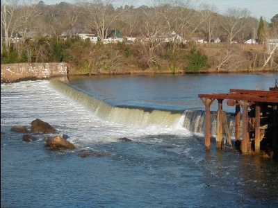 Calhoun on the dammed Chattahoochee