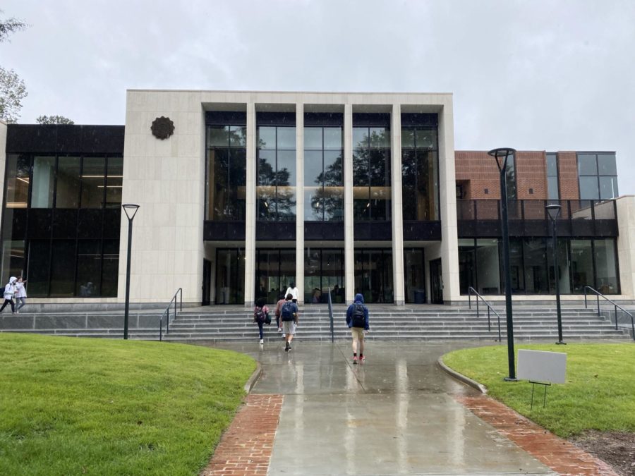 Newly constructed Barge Commons on a rainy day. 

Photo taken by Isabel Kase 23