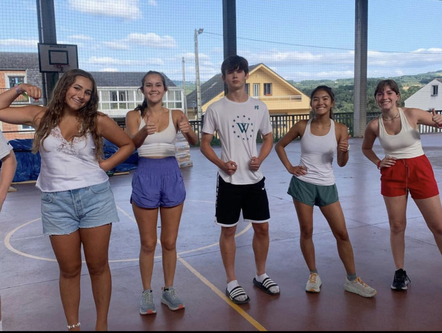 Seniors Giulia Pacifici, Sophia Batchelor, Preston Stewart, Ava Wong, and Virginia Hernandez (left to right) play basketball when they arent hiking the Camino. 